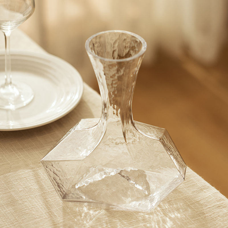 Diamond Decanter – Skulpturel Karafel til Vin